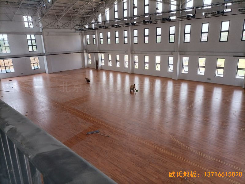 江蘇宿遷運(yùn)河路學(xué)校運(yùn)動(dòng)木地板施工案例