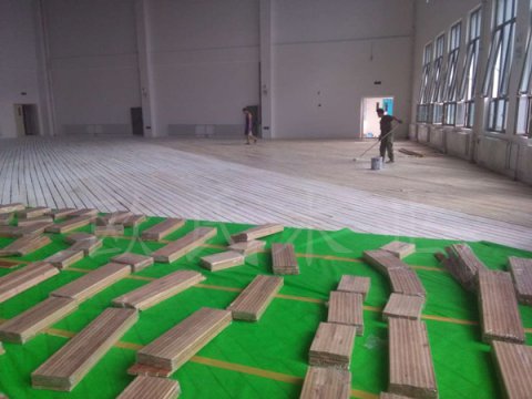 新建場(chǎng)館運(yùn)動(dòng)木地板進(jìn)場(chǎng)條件