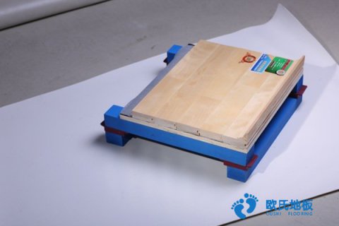 運(yùn)動木制地板廠家