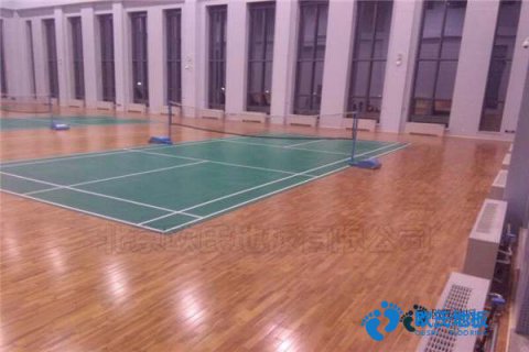 實(shí)木運(yùn)動(dòng)地板為什么惹人愛