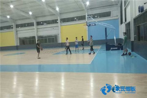 體育場(chǎng)館木地板怎么安裝