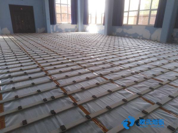 籃球場(chǎng)地板廠家直銷