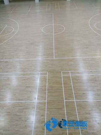 高品質(zhì)運(yùn)動場地地板安裝公司