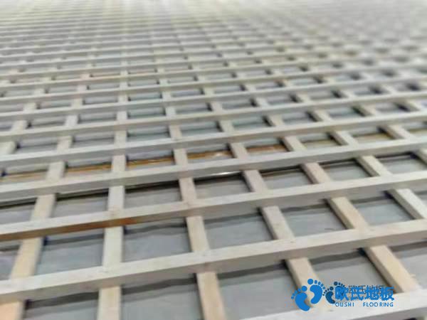 楓木運(yùn)動場館地板廠家報價