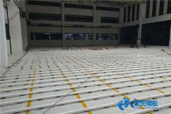 學?；@球場地板施工流程