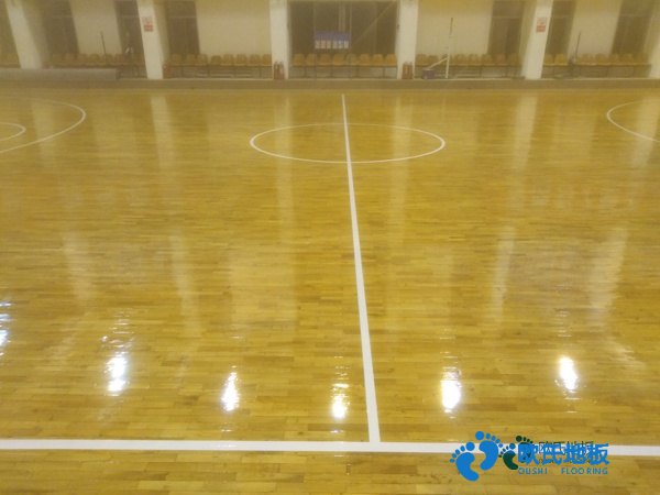 學?；@球運動木地板施工流程