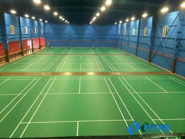 學(xué)?；@球地板適合籃球館嗎