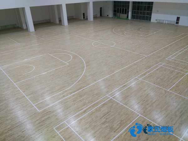 學(xué)?；@球地板適合籃球館嗎