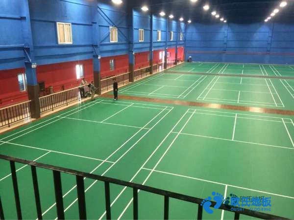 學(xué)?；@球地板適合籃球館嗎