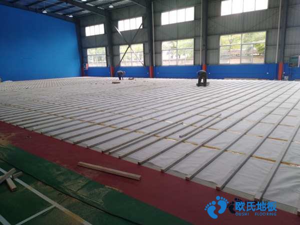 優(yōu)惠的體育場木地板廠家報價