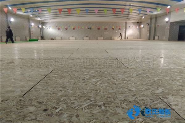 學(xué)?；@球場(chǎng)館地板含水率