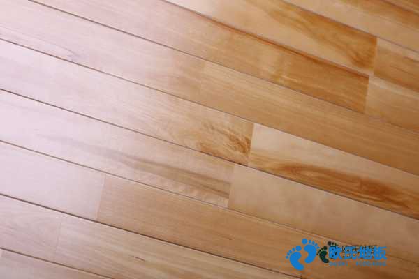 學(xué)?；@球地板節(jié)點(diǎn)圖