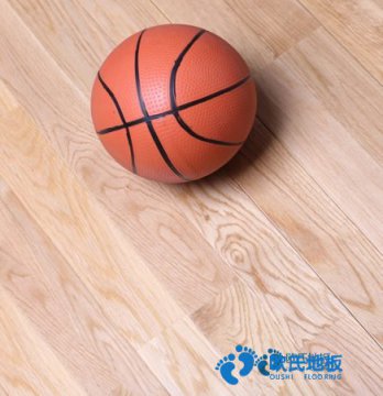 學(xué)?；@球地板施工流程