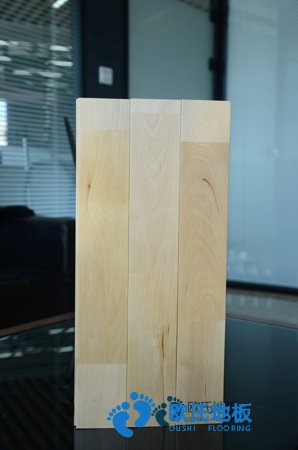 學(xué)校體育場(chǎng)地木地板施工步驟