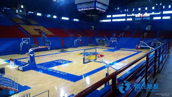 知名運(yùn)動館木地板施工團(tuán)隊