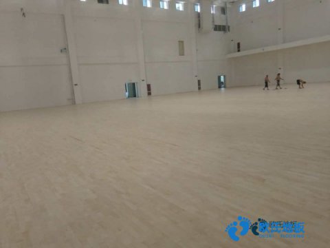 學(xué)?；@球場(chǎng)地木地板圖解