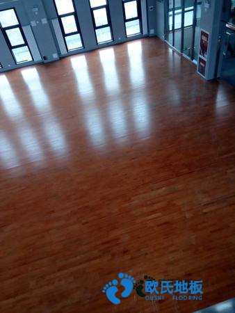 質(zhì)量好運(yùn)動籃球木地板施工單位