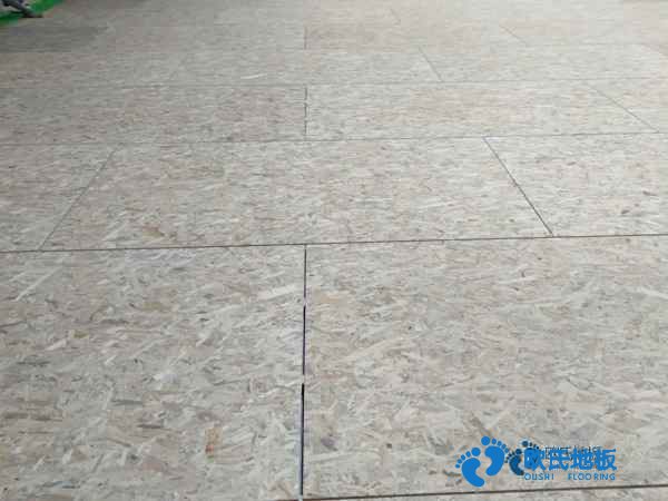 學(xué)?；@球館地板施工步驟