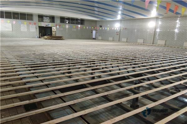 較好的籃球運(yùn)動木地板龍骨結(jié)構(gòu)