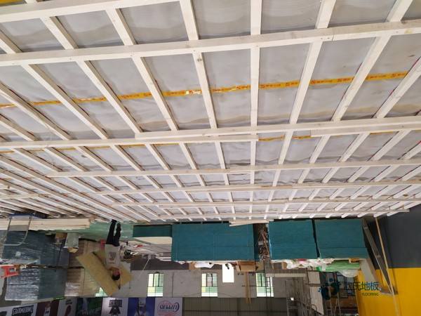 25厚籃球運(yùn)動(dòng)木地板維護(hù)保養(yǎng)