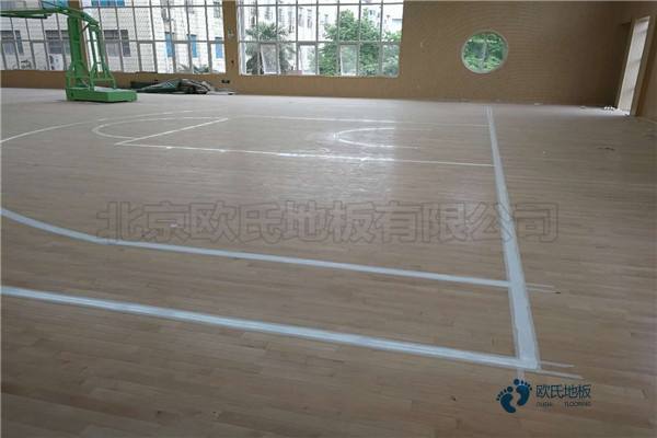 較好的籃球運(yùn)動木地板怎么挑選