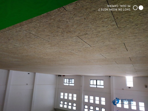 普通運(yùn)動場館木地板排行3