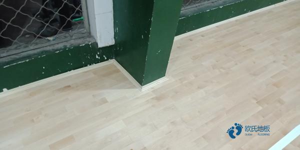 小學(xué)運(yùn)動體育木地板施工隊2