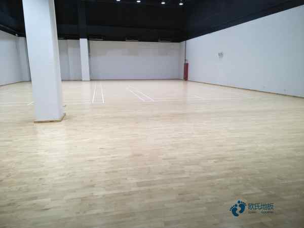 大學(xué)籃球場館地板施工方案3