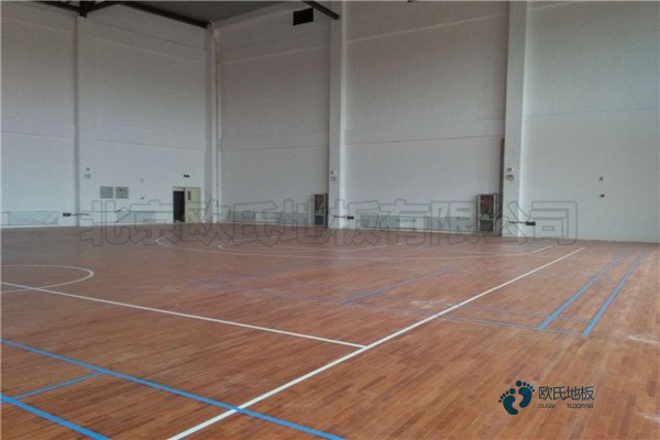 購買運(yùn)動體育木地板哪個牌子環(huán)保1
