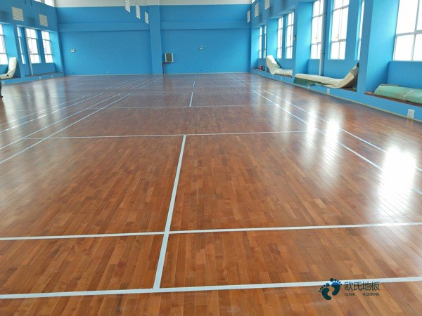 優(yōu)惠的籃球場館地板廠家報(bào)價2