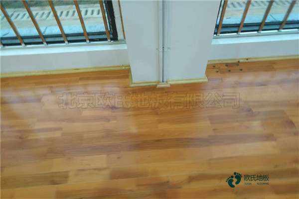 學?；@球館地板耐火等級3