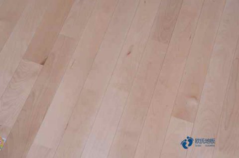 購買籃球場(chǎng)館木地板哪個(gè)牌子較好