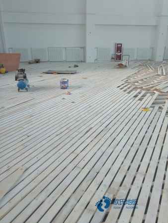 雙層龍骨運動館地板環(huán)保嗎2