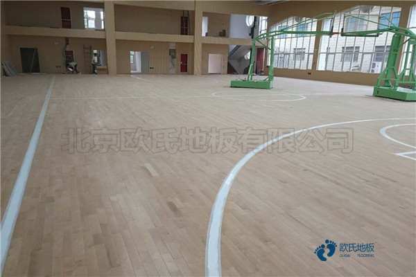 學(xué)?；@球場館木地板購買注意事項(xiàng)2