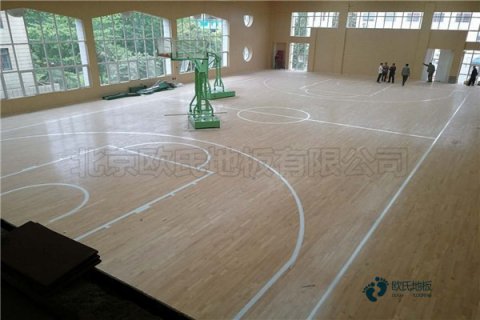 學(xué)?；@球場館木地板購買注意事項(xiàng)