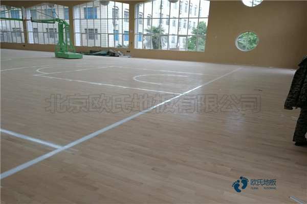學(xué)?；@球場館木地板購買注意事項(xiàng)3