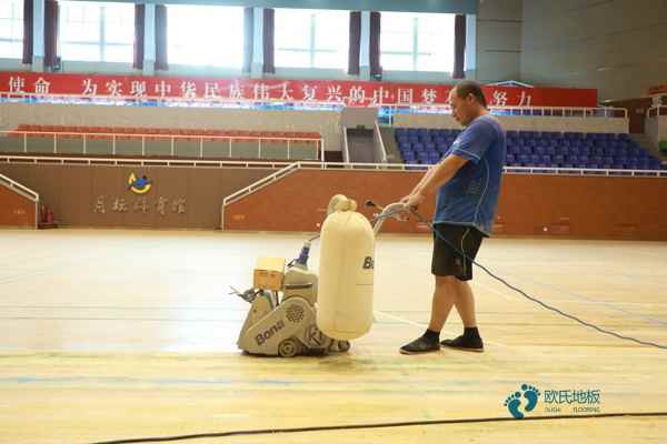 購買運(yùn)動場木地板較好的有哪些牌子2