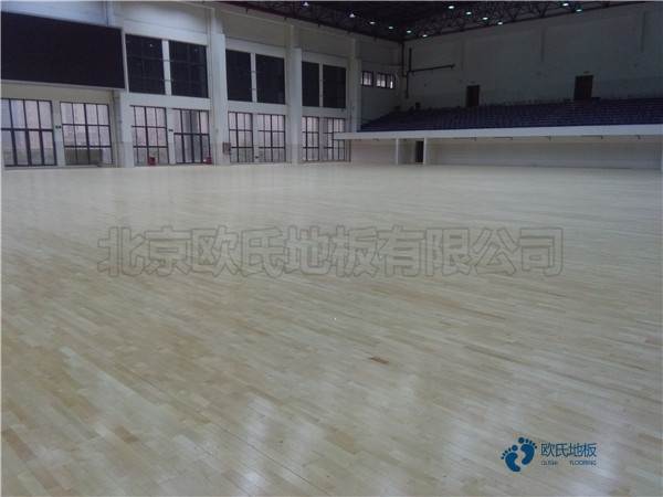 籃球運動木地板較好的3