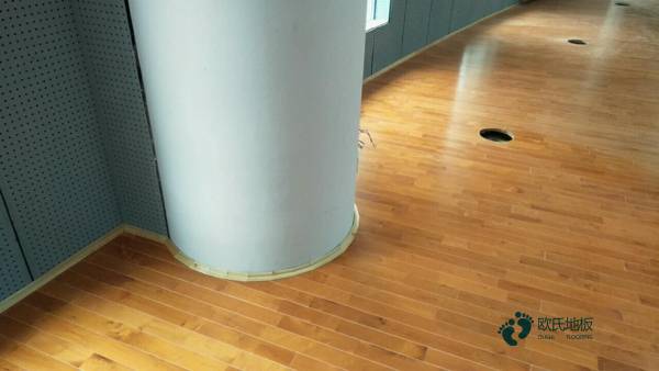 定制運(yùn)動場地木地板哪個(gè)牌子環(huán)保3