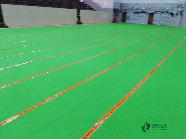 實(shí)木籃球場地木地板價(jià)格表2